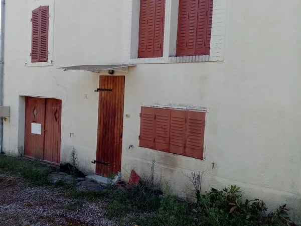 Maison d'habitation a renover a saint bonnet en bresse