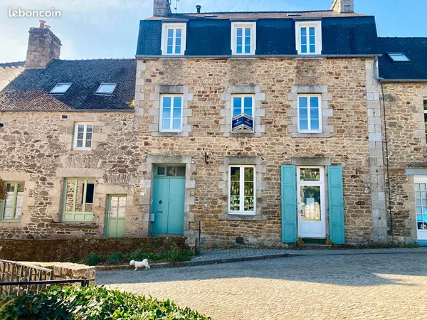 Maison 8 pièces 240 m²