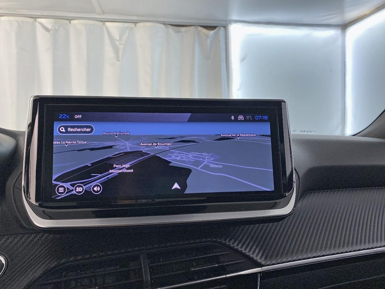 Peugeot 2008 hybrid 145 ch e-dcs6 allure — photo 14