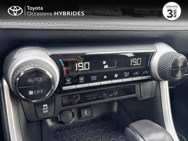 Toyota Rav4 hybride 218ch dynamic 2wd — photo 15