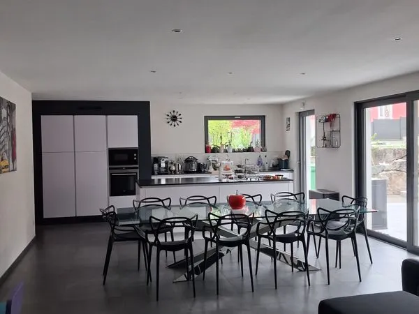 Maison 10 pièces 277m²