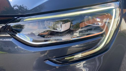 Renault Megane 1.2 TCe 130 - Bose Edition – 2017 – 102678 km – Essence – Boîte Manuelle — photo 2