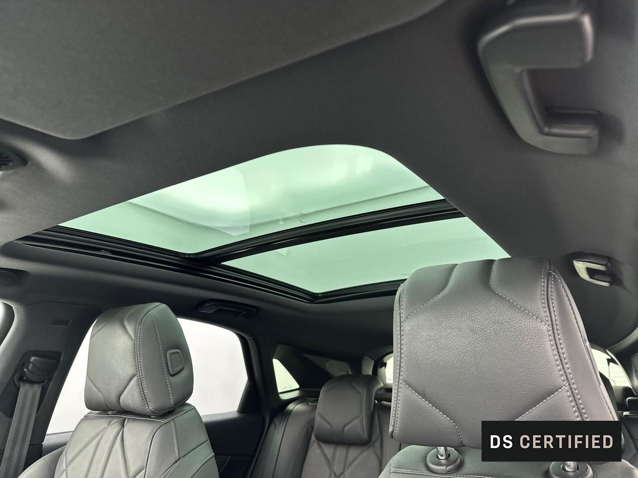 Ds Ds 7 crossback crossback hybride e-tense 300 eat8 4x4 rivoli — photo 40