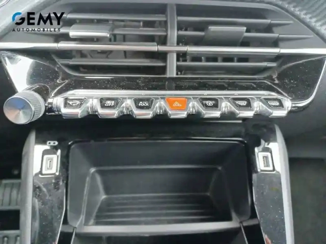 Peugeot 208 electrique 50 kwh 136ch — photo 13