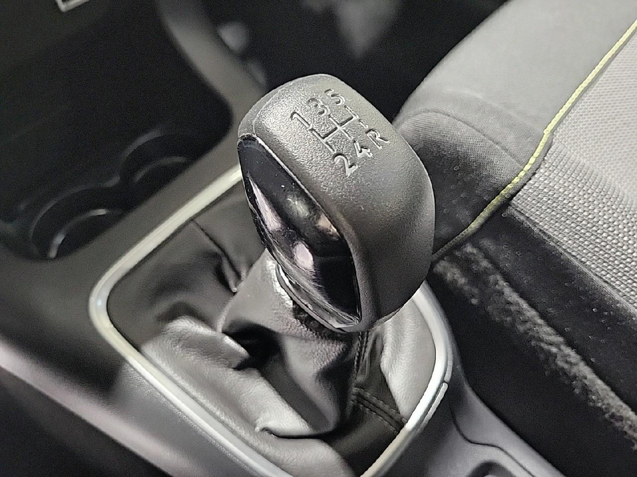 Citroën C3 puretech 83 s&s bvm5 c-series — photo 17