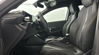 Peugeot 208 1.2 PureTech 130ch S&S GT EAT8 — photo 12