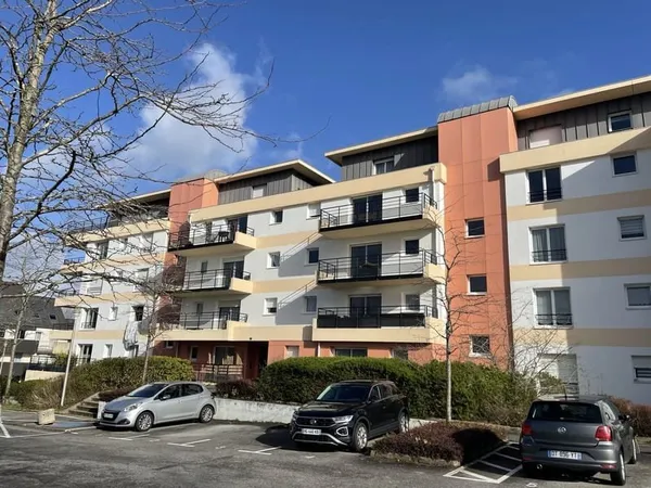 Appartement de Type 3 en rez de Chaussé avec Garage Fermé