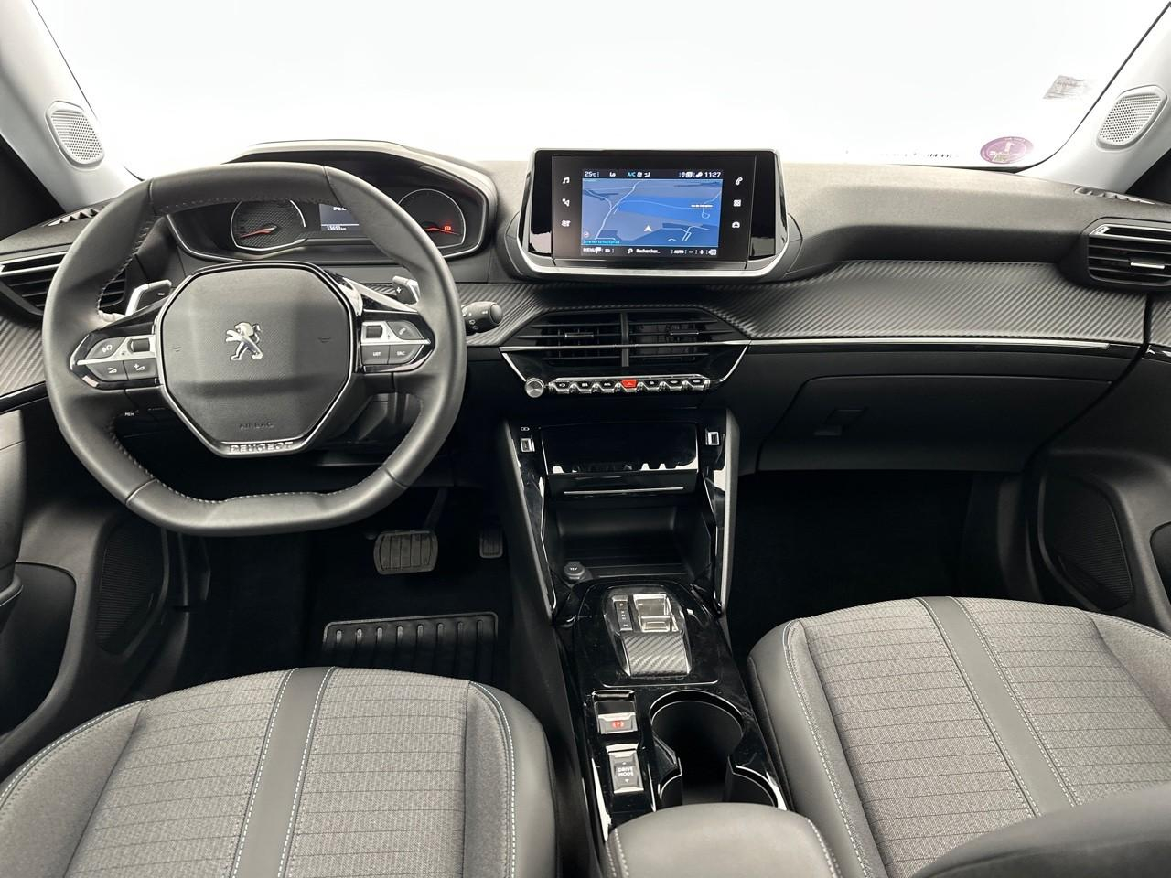 Peugeot 2008 puretech 130 s&s eat8 allure — photo 11