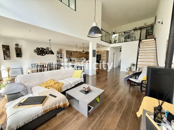 Maison 5 pièces 154 m²