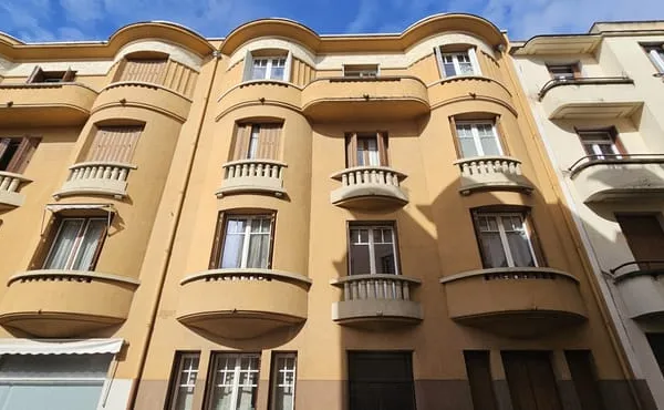Vichy, centre ville, appartement type 2 vendu loué pour inve