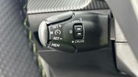 Peugeot 208 1.2 Hybrid 145ch GT e-DCS6 — photo 18