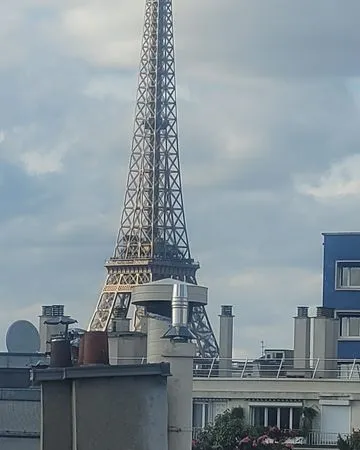 Métro Commerce, Paris XVème, beau 2-pièces à vendre