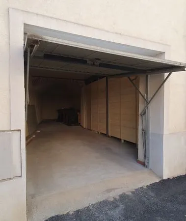 Garage 24m Rochebelle