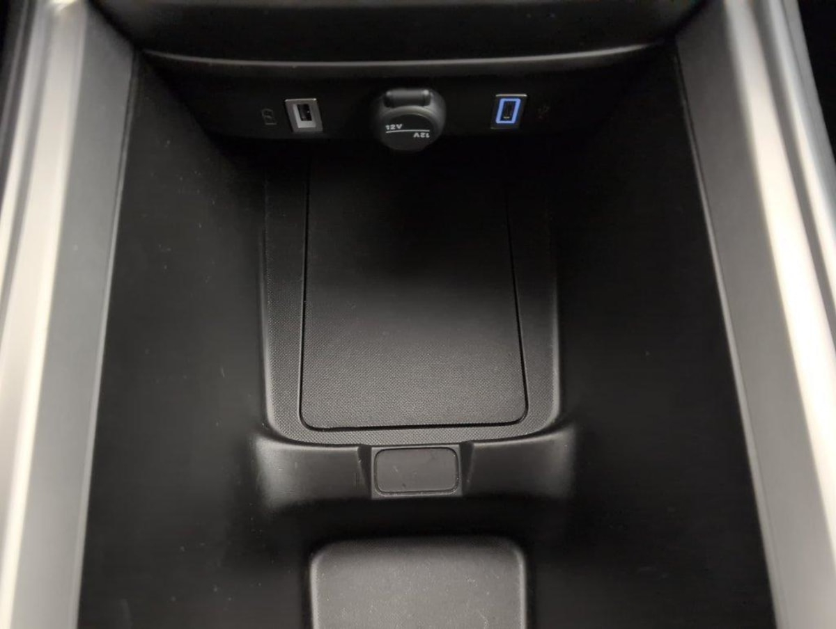 Jeep Avenger — photo 20