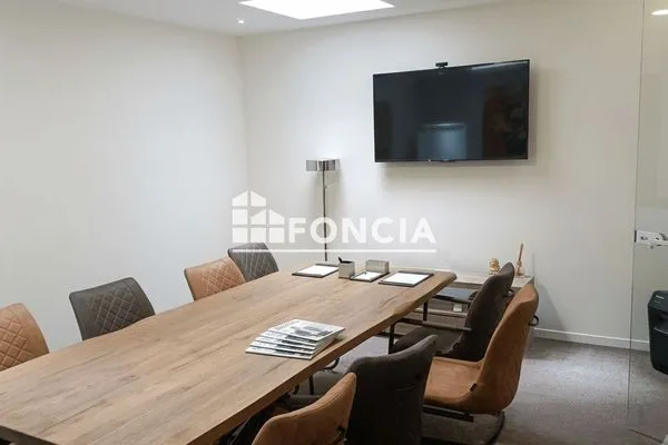 Bureaux 3 pièces 100 m²