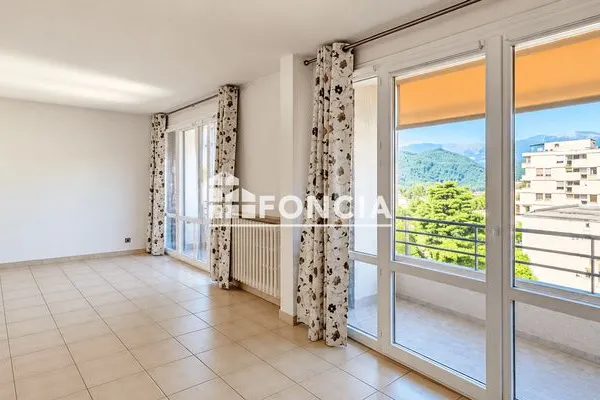 Appartement 3 pièces 81 m²