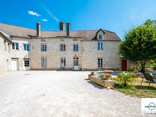 Fonds de commerce gîte, chambres d'hôtes 580 m²