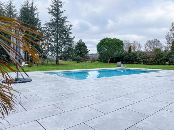 Villa 6 pièces 185 m²
