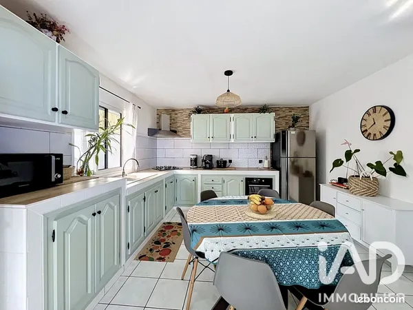 Maison 5 pièces 240 m²