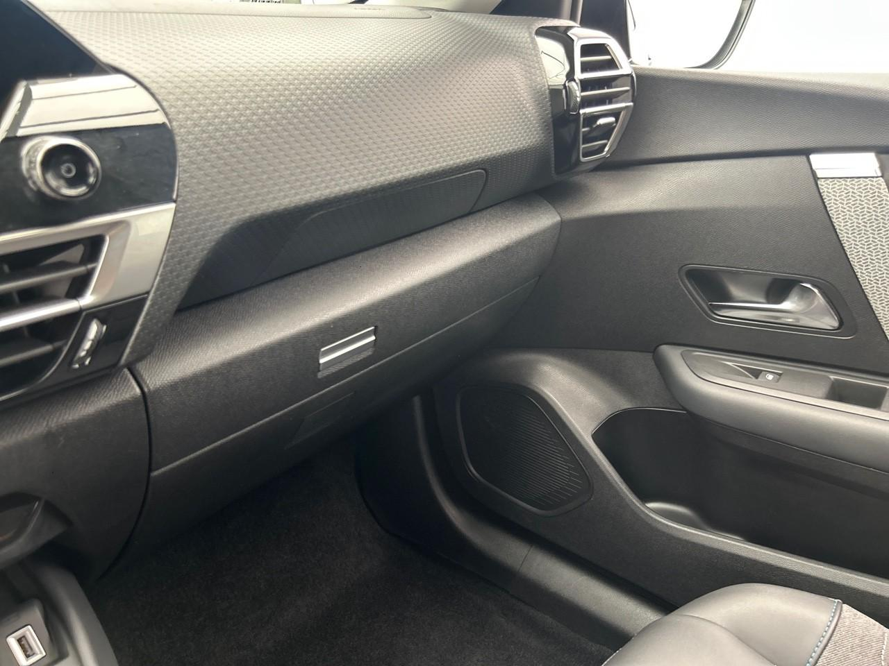 Citroën C4 puretech 130 s&s eat8 feel pack — photo 25