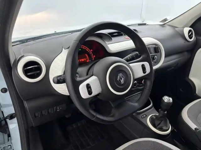 Renault Twingo iii sce 75 - 20 — photo 19