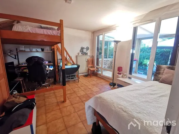 Studio 1 pièce 25 m²