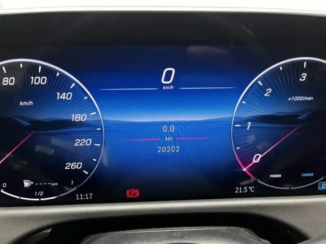 Mercedes Classe E berline 220 d amg line — photo 12