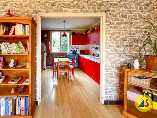 MAISON REZÉ ENTRE TROCARDIÈRE ET ESPACE DIDEROT