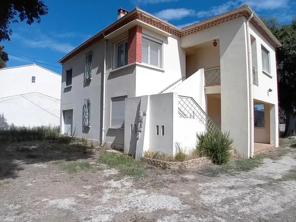 Maison 180 m² La Fare-les-Oliviers