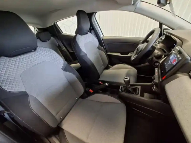 Renault Clio blue dci 100 ch gsr2 — photo 12