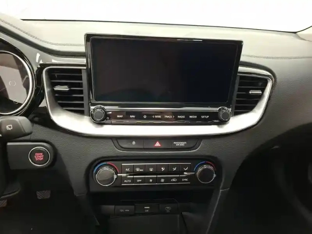 Kia Ceed sw 1.5 t-gdi 140 ch bvm6 — photo 12