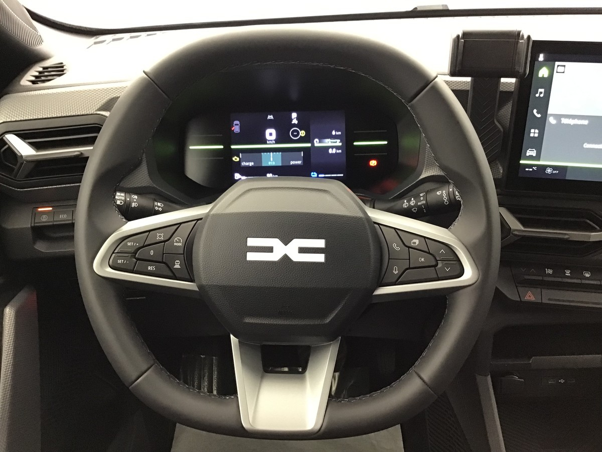 Dacia Duster — photo 12