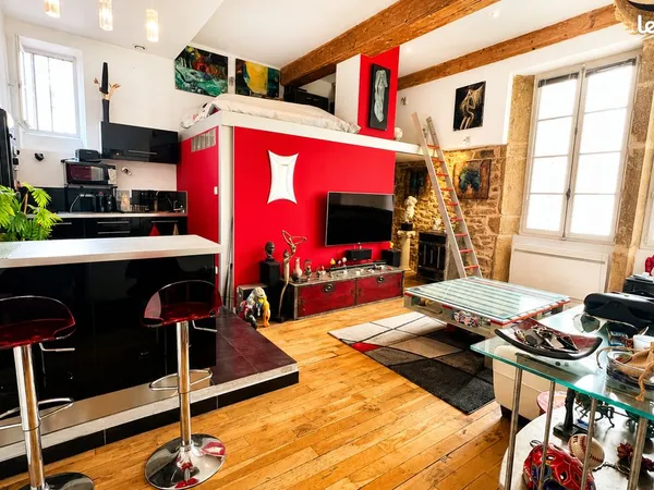 Rare à la vente - Lyon 1er - Hôtel de Ville / Opéra - T2 de charme rénové de 45 m² + mezzanine