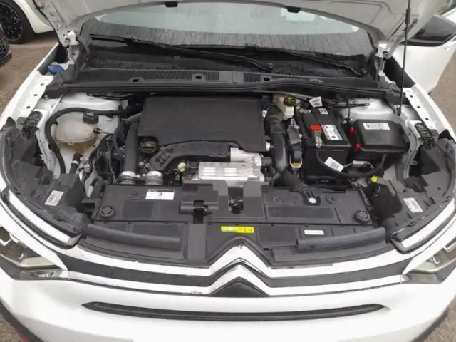 Citroën C4 puretech 130 s&amp;s eat8 shine pack — photo 7