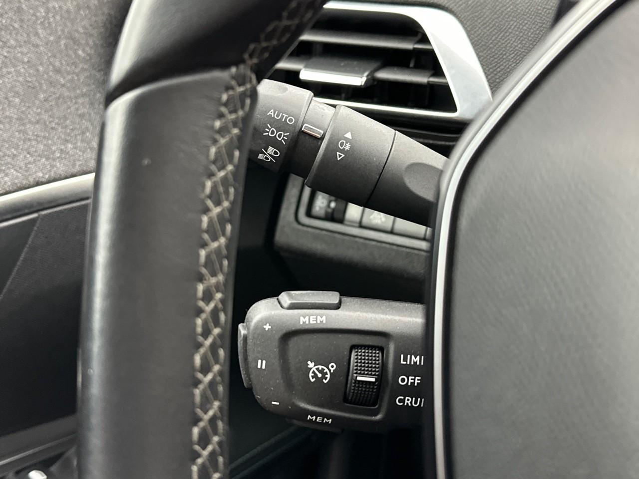 Peugeot 3008 puretech 130ch s&s bvm6 allure pack — photo 17