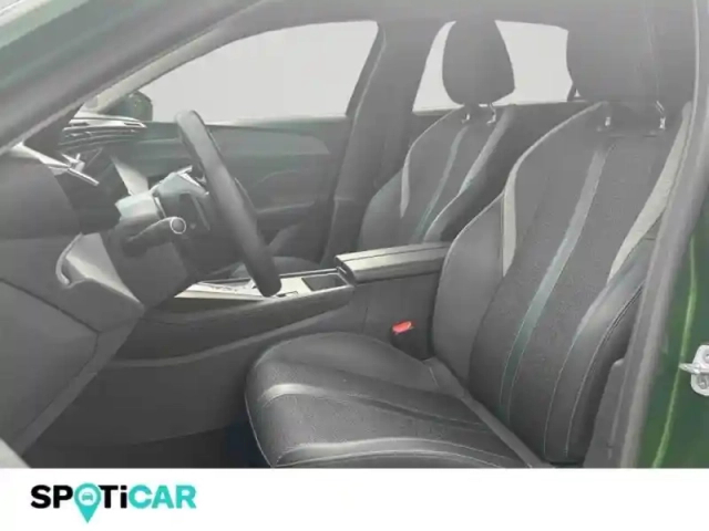 Peugeot 308 phev 180ch allure pack e-eat8 — photo 11
