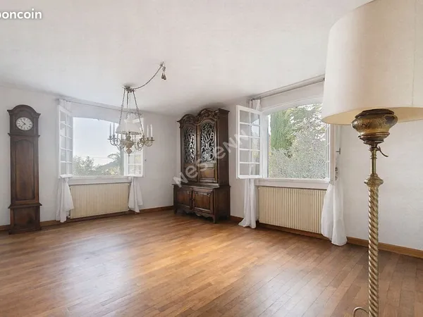 Villa 7 pièces 150 m²