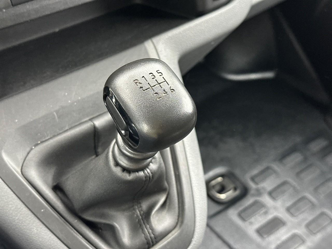 Peugeot Expert fgn tole standard 1.5 bluehdi 120 s&s bvm6 premium — photo 27