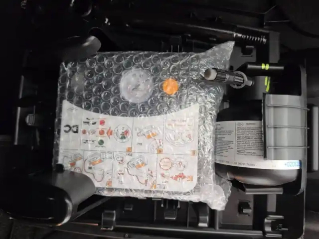 Renault Twingo iii e-tech — photo 43