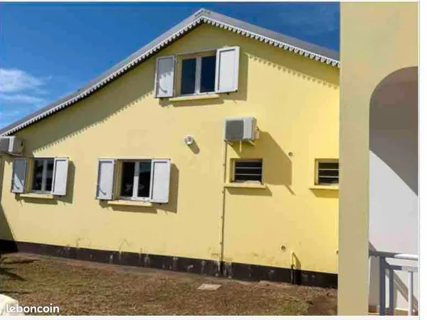 Location Villa F4 bas de la BRETAGNE