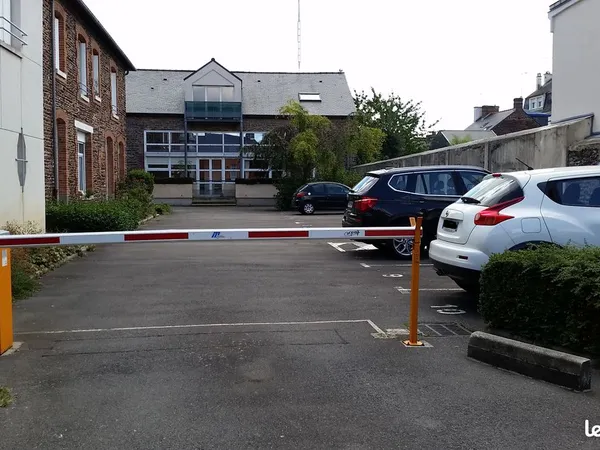 Loue parking Rennes - 3min à pied gare sud