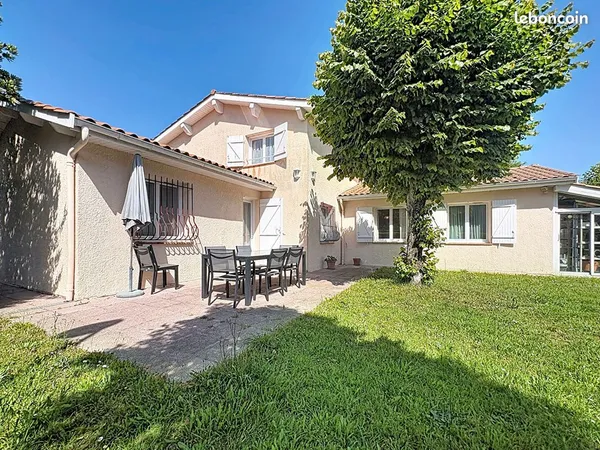 Maison 6 pièces 143 m²