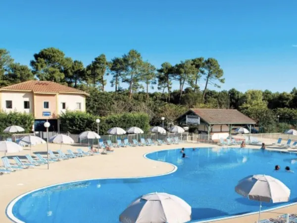 Vends villa terrasse dans résidence arborée avec piscine, 48m², Soustons (40)