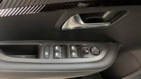 Peugeot 208 1.2 Hybrid 110ch Allure e-DCS6 — photo 17