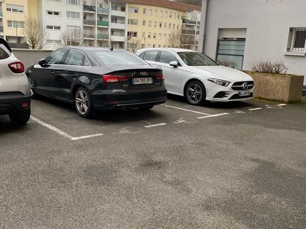 Place de parking sécurisée