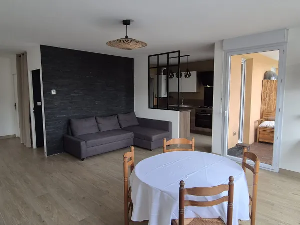 Loue Appartement T2 Meublé - Quartier Villette, Lyon (Proche Gare Part-Dieu) - 59,5m² avec Balcon et