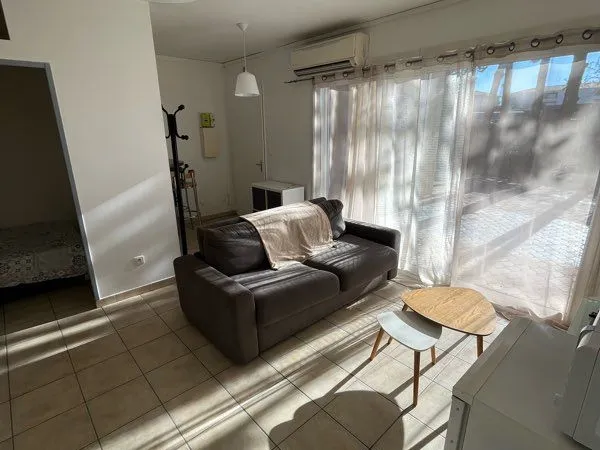 Studio lumineux avec chambre 30m2