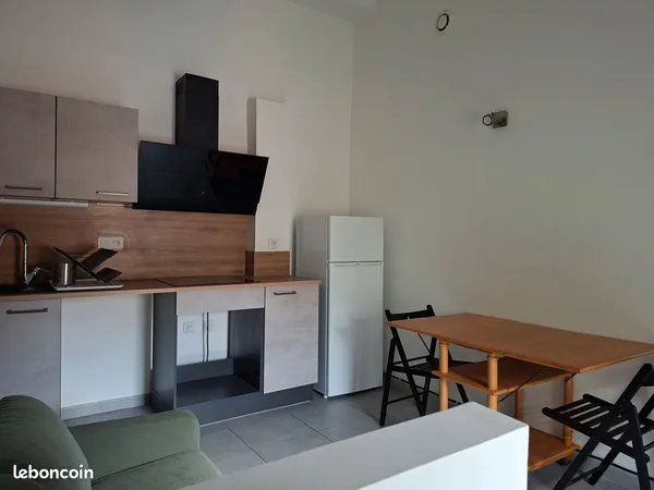 Superbe T2 ENTIÈREMENT RÉNOVÉ ~27 m² - Cuisine équipée, Volets Électriques (Visale exigée)