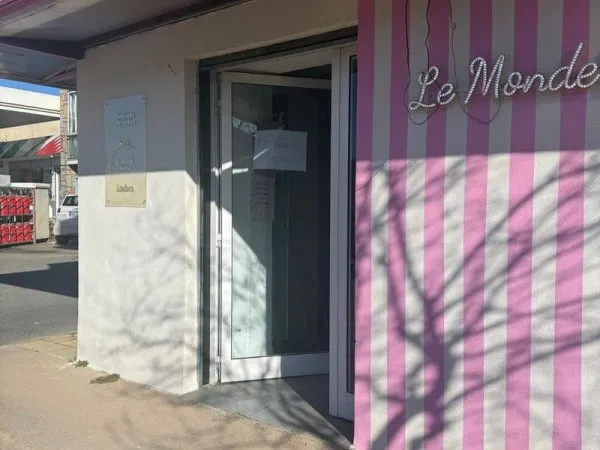 Local 1 pièce 60 m²