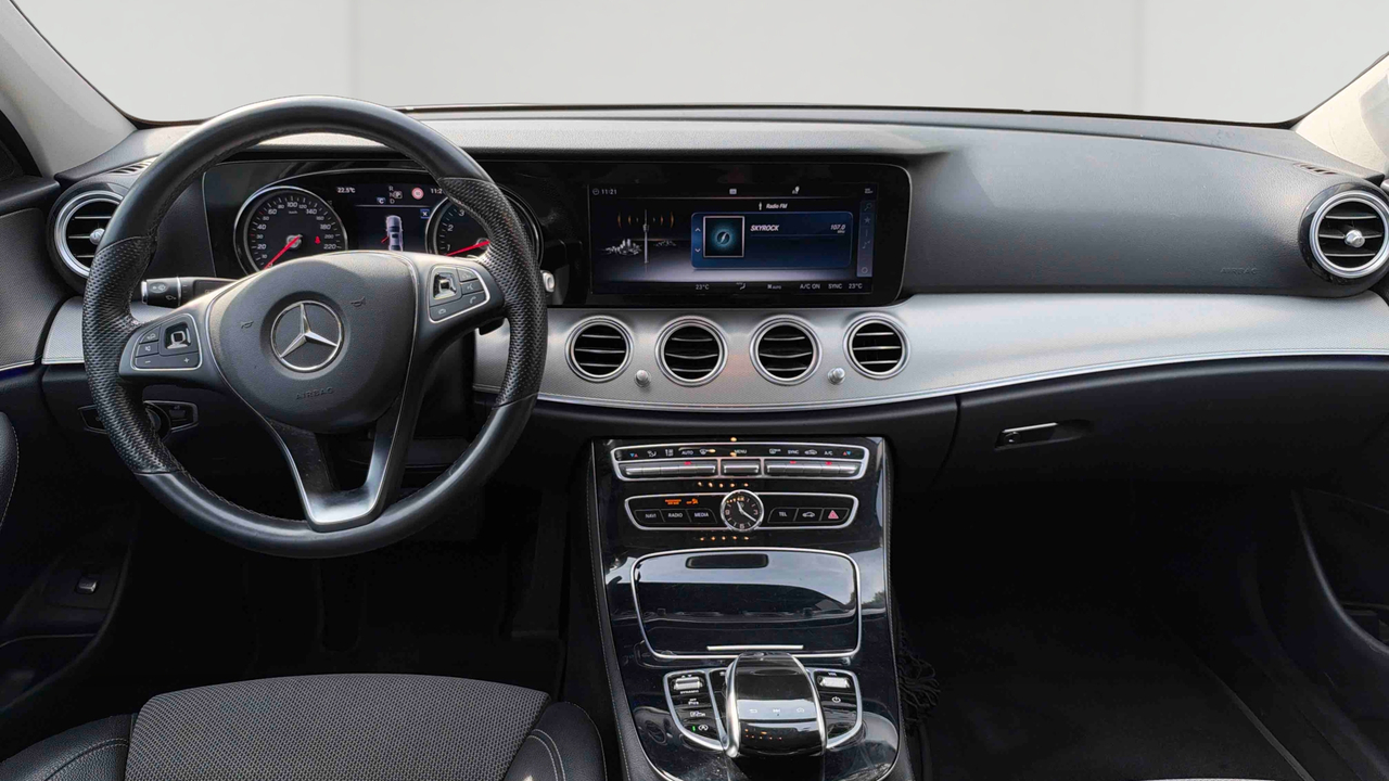 Mercedes Classe E 200 9G-Tronic — photo 9